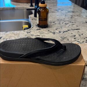 Vionic Black Womens sandal Tide 2